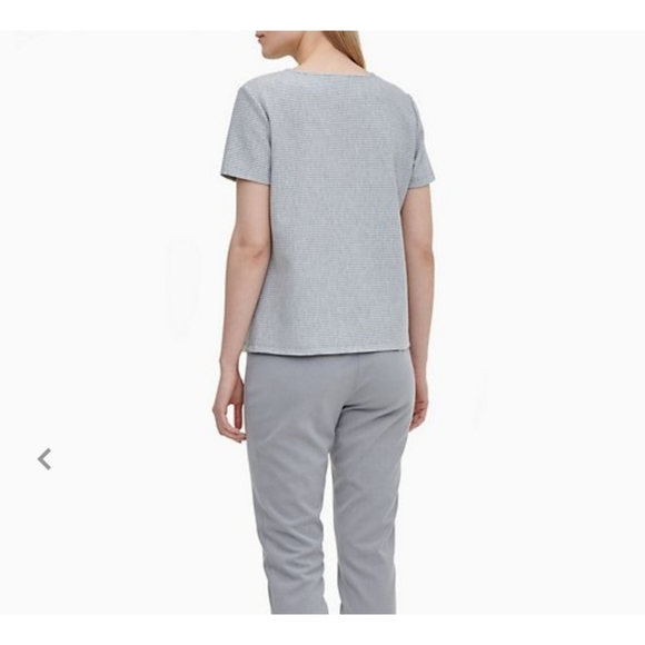 Calvin Klein short sleeve top - Picture 2 of 7